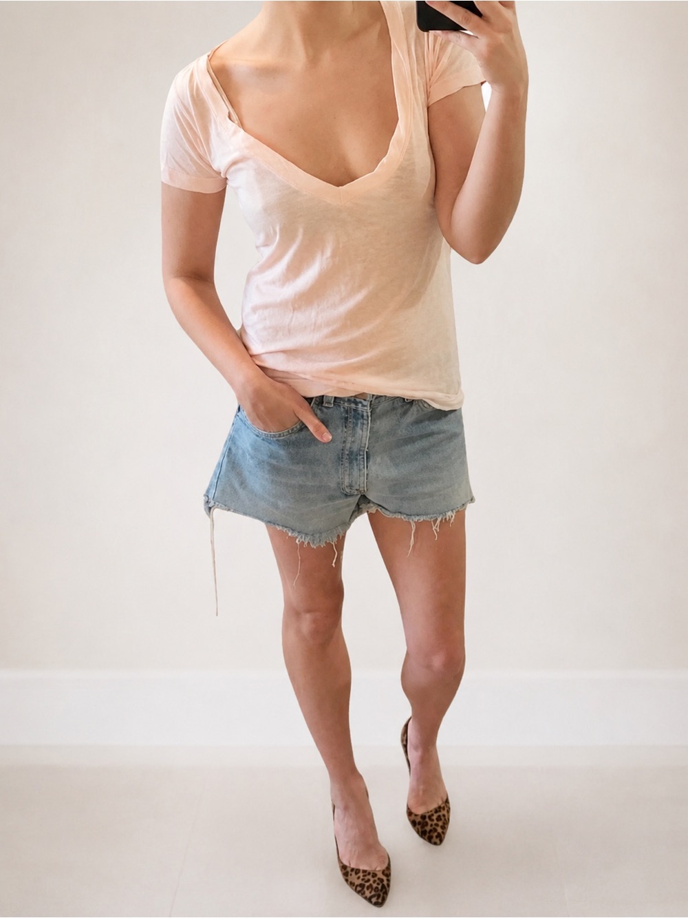 LNA Peach Light Pink 100% Cotton Deep Plunge V Neck Short Sleeve T Shirt - XS